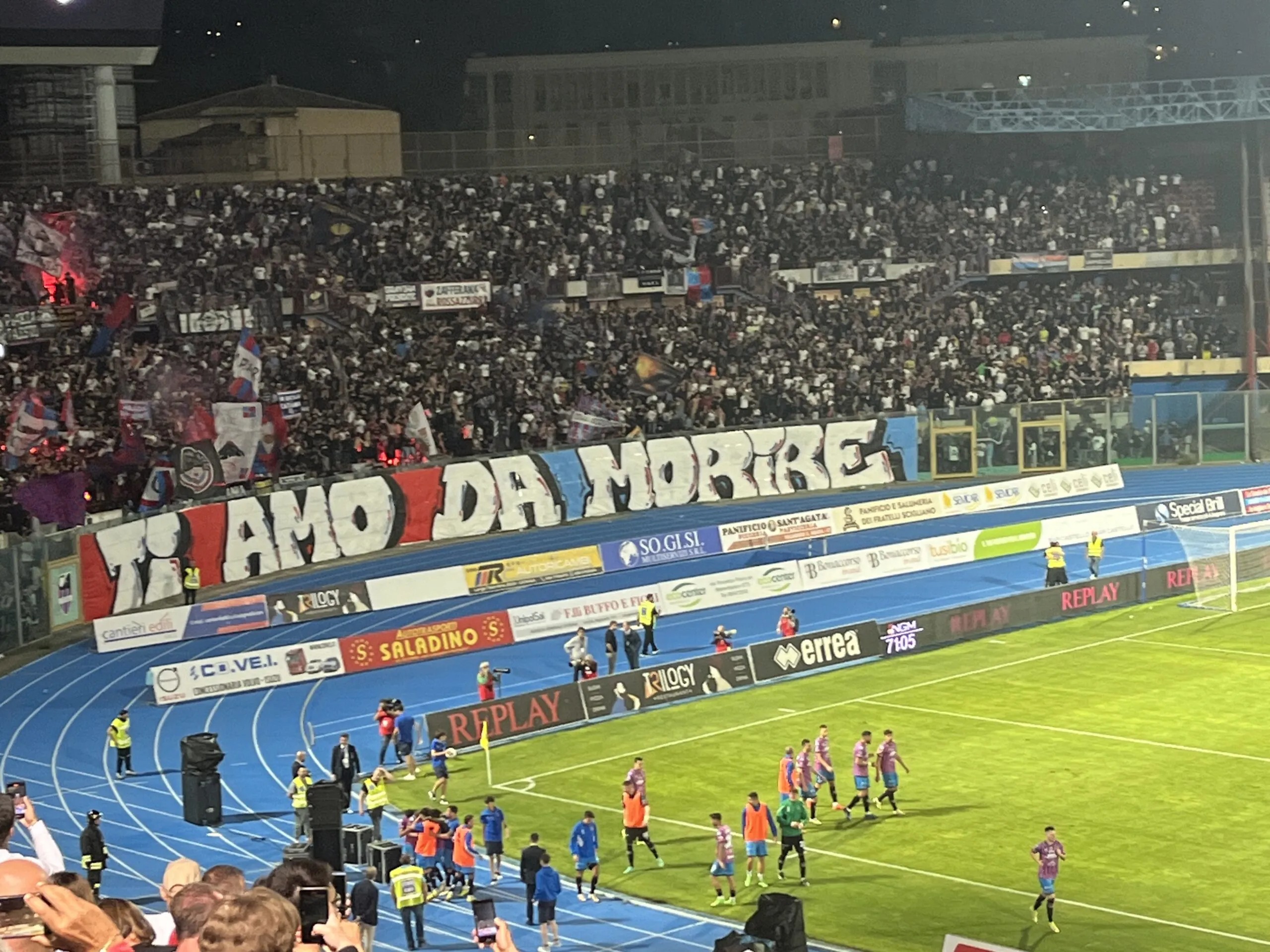 Il Catania si regala una grande notte: 1-0 all’Avellino nell’andata dei quarti dei play off