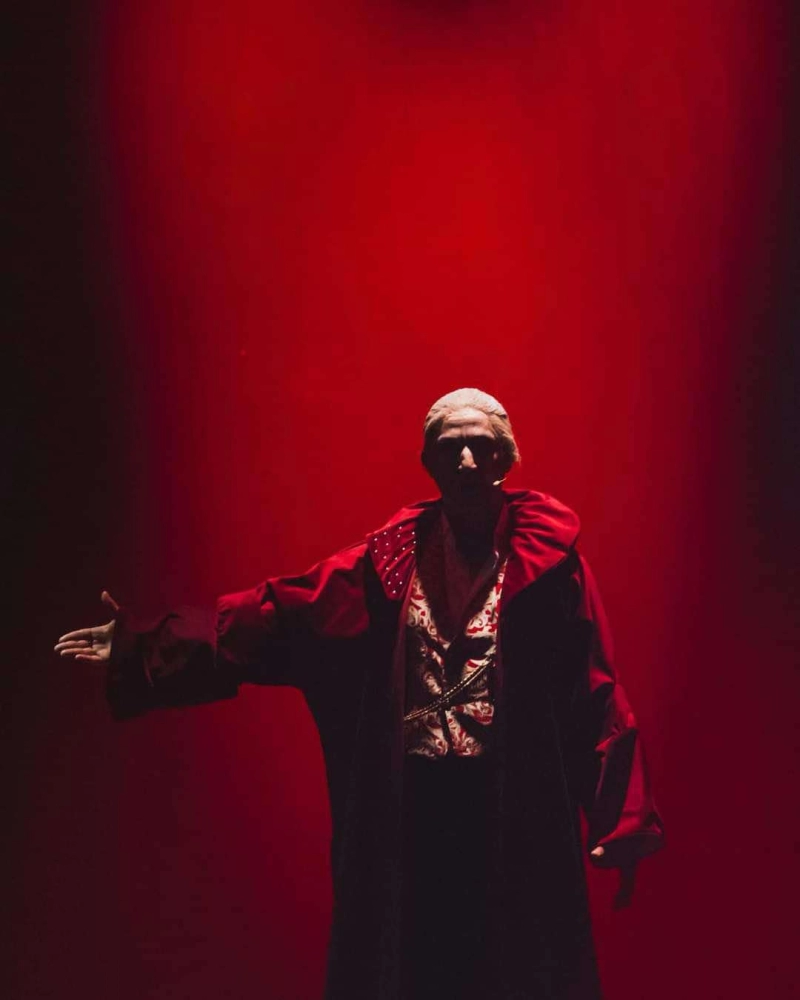 “Dracula”, a teatro il musical sulla storia del vampiro