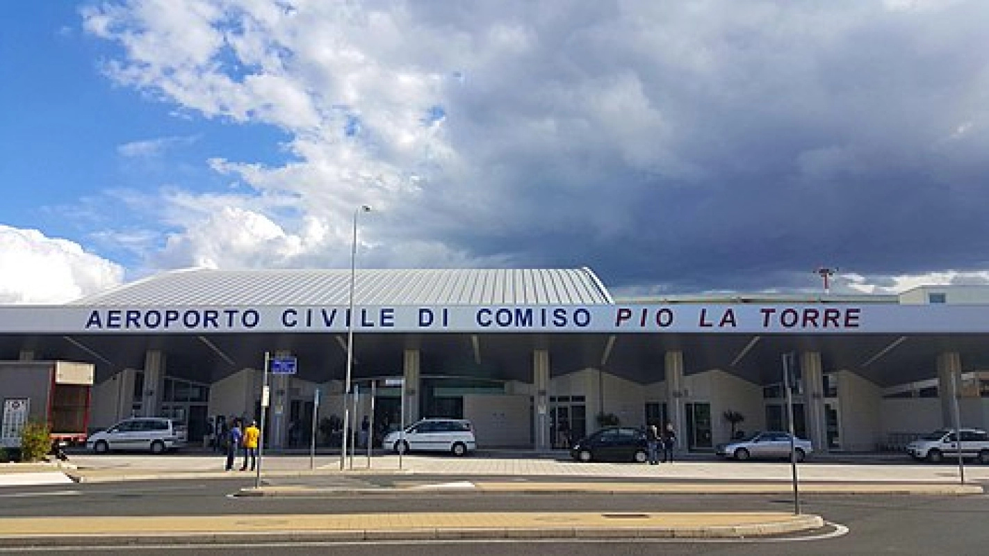 Consentiti liquidi superiori a 100 ml nel bagaglio a mano: le novità all’aeroporto di Comiso