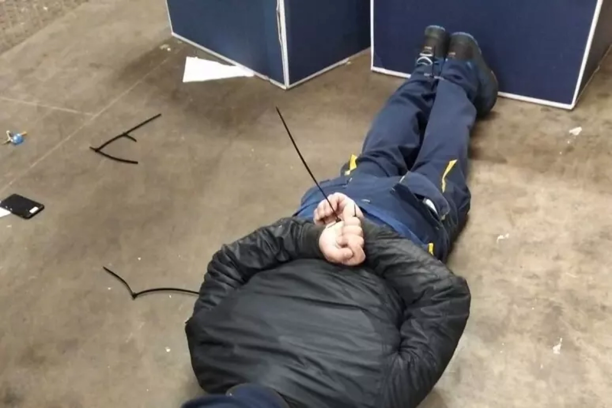 Lavoratori legati e picchiati: la violenza della rapina in un supermarket a Catania