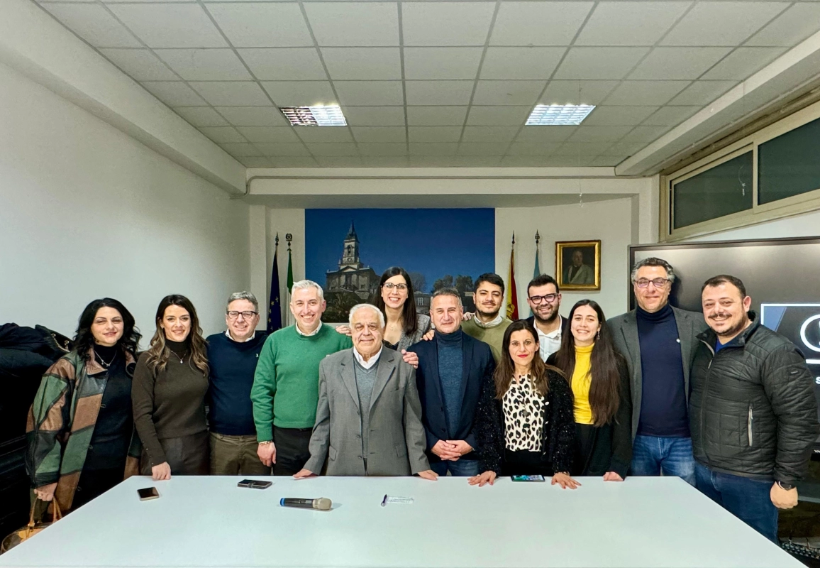 Trecastagni: un anno di risultati concreti, visione e comunità. Il sindaco traccia il bilancio dell’attività amministrativa e augura buone feste.